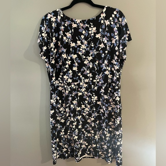 J Jill Wearever Collection Floral Shift Dress Black White Short Sleeve Women’s L - Picture 3 of 12